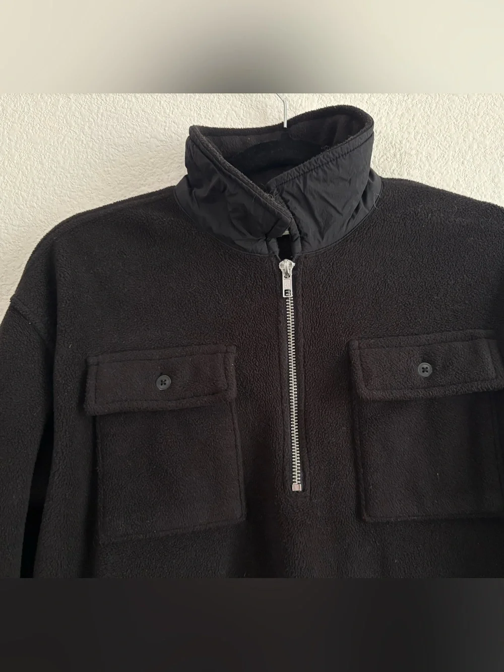GAP Boys Black Fleece Jacket with Zipper Front Pockets Outdoor Lifestyle